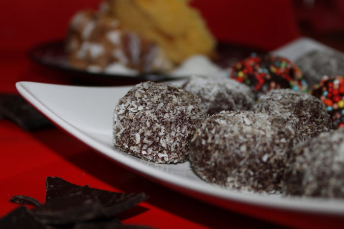 Tartufi di colomba e cioccolato - Ricette Passo Passo con foto