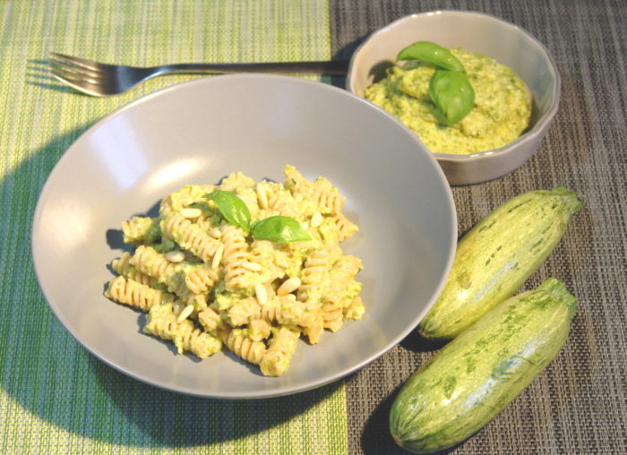 Pesto di Zucchine - Ricette Passo Passo con foto