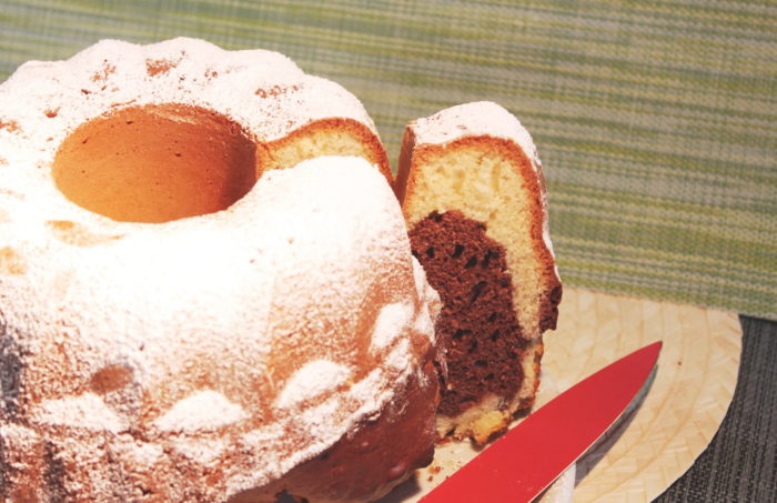 Ciambellone alto bicolore - Ricette Passo Passo con foto