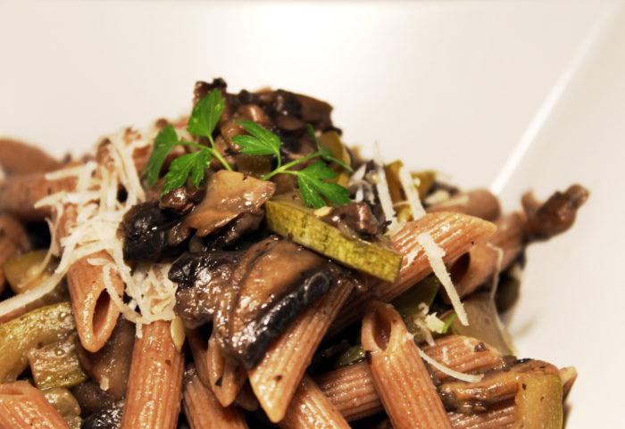 Pasta funghi e zucchine - Ricette Passo Passo con foto