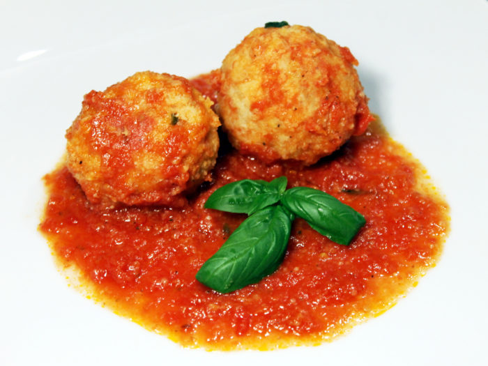 Polpette di pesce al sugo - Ricette Passo Passo con foto