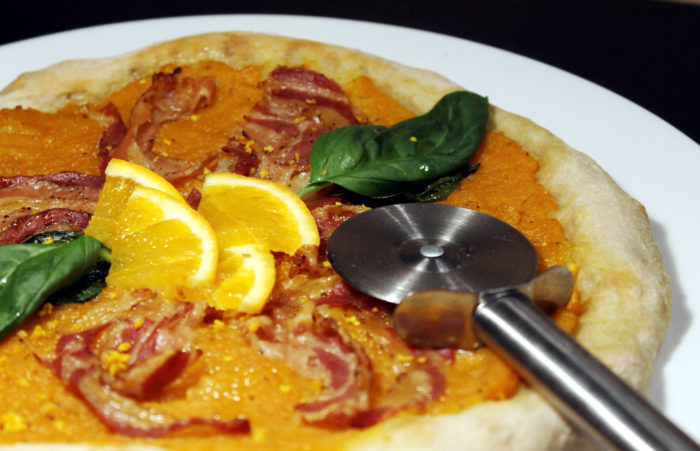 Pizza napoletana zucca e pancetta - Ricette Passo Passo con foto