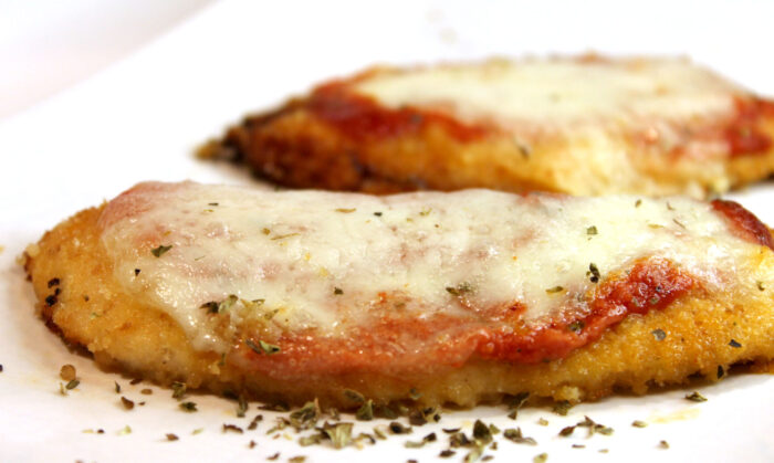 Pollo impanato alla pizzaiola - Ricette Passo Passo con foto dettagliate 