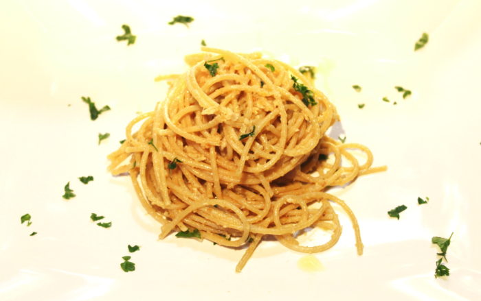 Spaghetti integrali al tonno - Ricette Passo Passo con foto