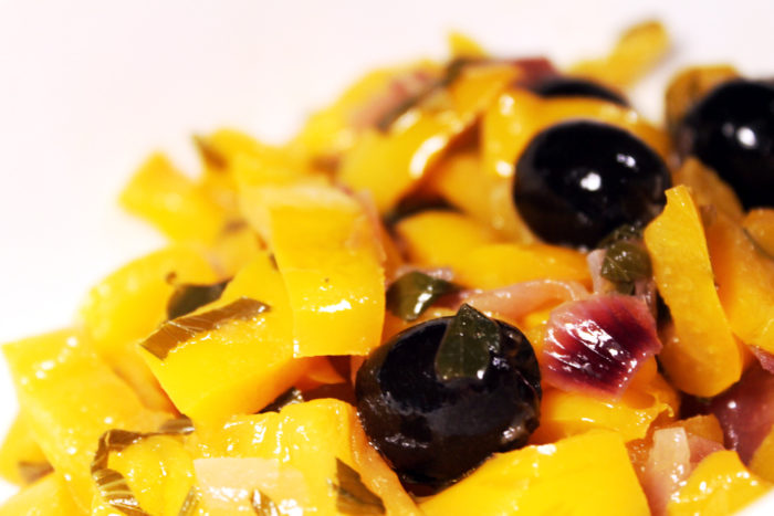 Peperoni e olive in padella - Ricette Passo Passo con foto