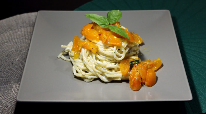 Pasta con crema di ricotta e pomodorini - Ricette Passo Passo con foto