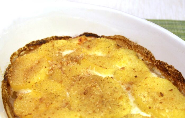 Patate gratinate con prosciutto e mozzarella - Ricette Passo Passo con foto