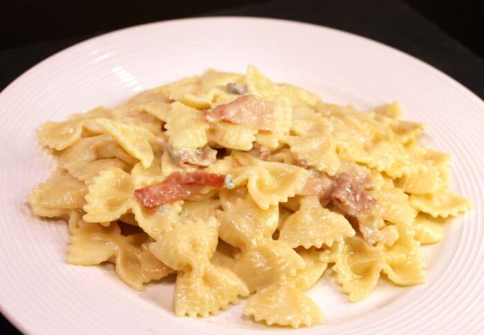 Pasta con speck e gorgonzola - Ricette Passo Passo con foto