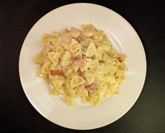 Pasta con speck e gorgonzola - Ricette Passo Passo con foto